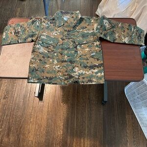 NWT children’s army outfit from trooper clothing size 2, waist 23 length 14